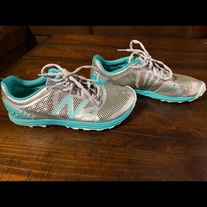 New Balance women’s WT110 Trail Running Shoe
